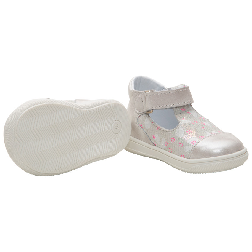 Geïriseerde zomerschoenen uit leder met bloemenprint 