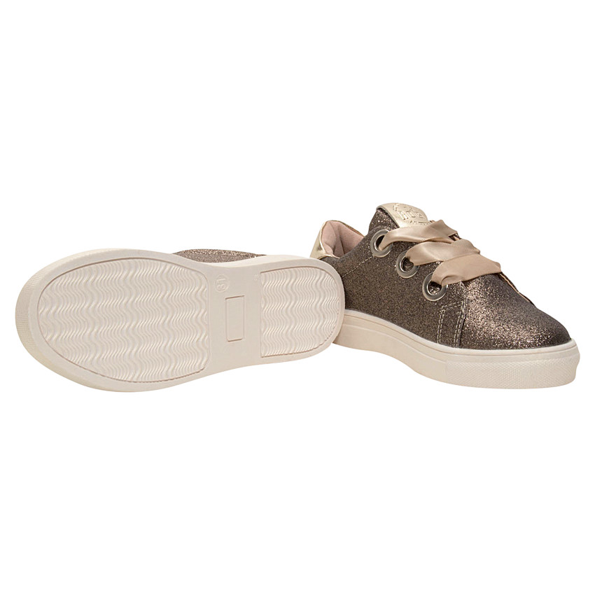 Baskets basses pailletées avec lacets satinés 