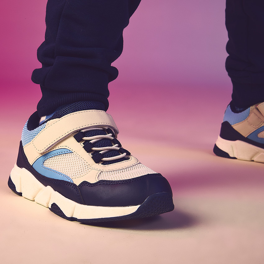 Sportieve sneakers met elastische veters en klittenband voor jongens 