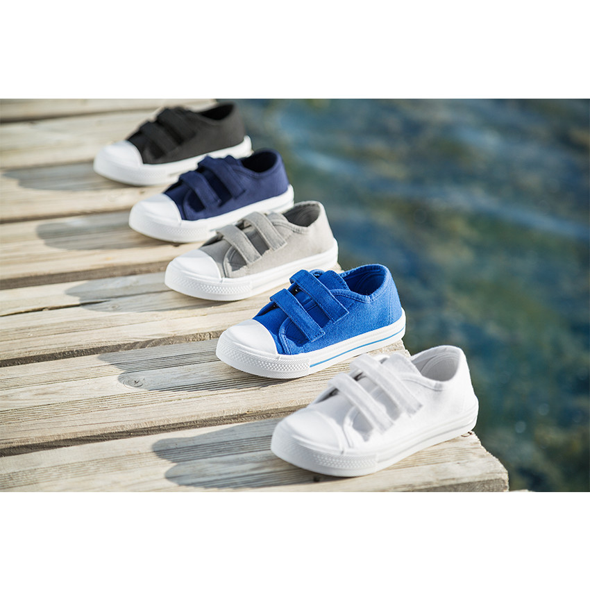 Lage sneakers van linnen met klittenbandsluiting van maat 29 tot 35 