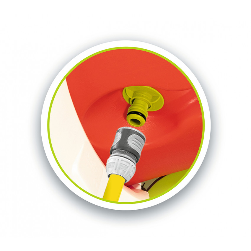 Maison pilotis d'extérieur avec toboggan 