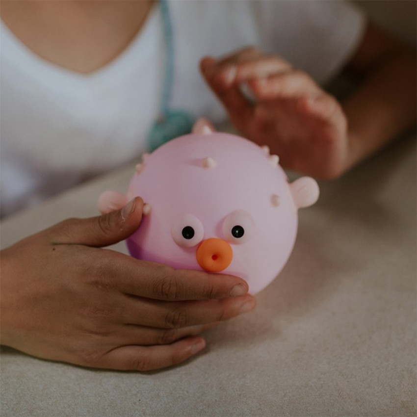 Veilleuse LED Poisson Globe Rose 