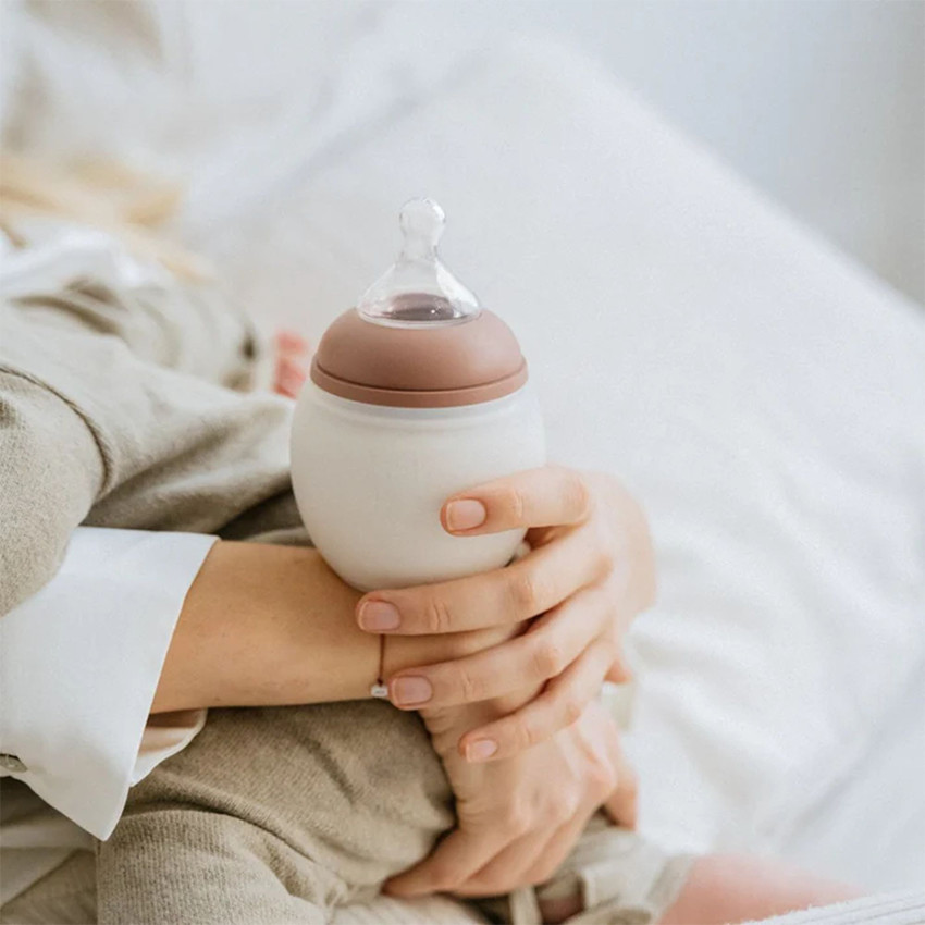 Biberon silicone 150 ml tétine débit lent Blossom 