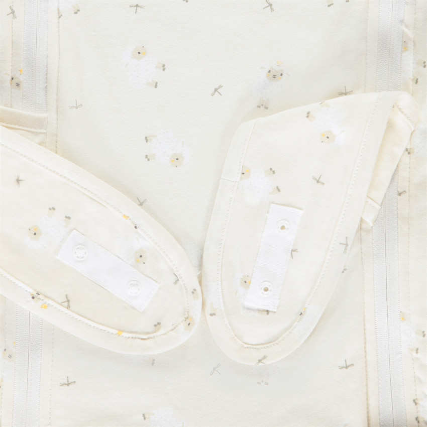 Nid d'ange en sherpa avec capuche ludique La Vie à la Ferme écru 