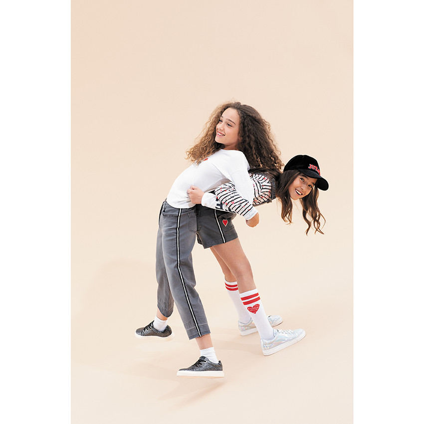 Sneakers met pailletten en met gesatineerde veters van maat 28 tot 38 