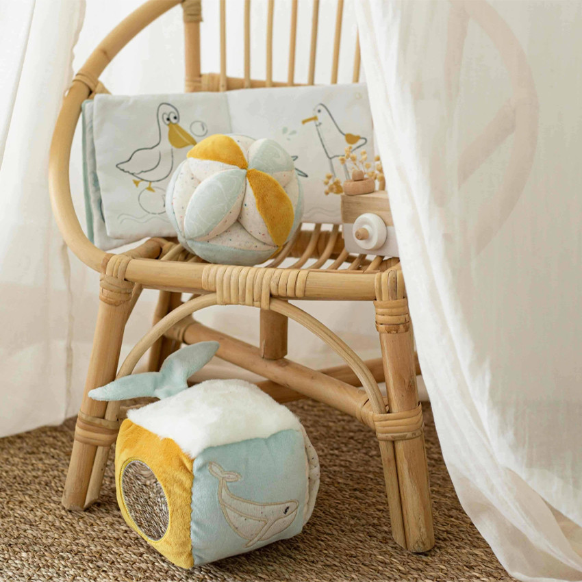 Cube d'éveil Irène la baleine 12x12cm 