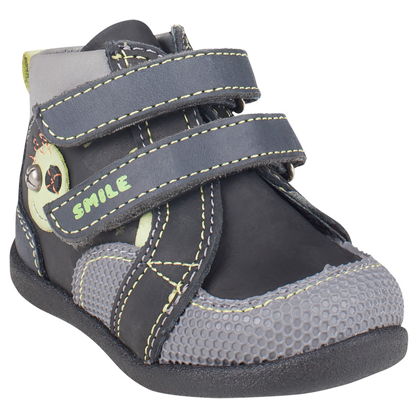 Laarsjes in leder met klittenband inzetstuk 