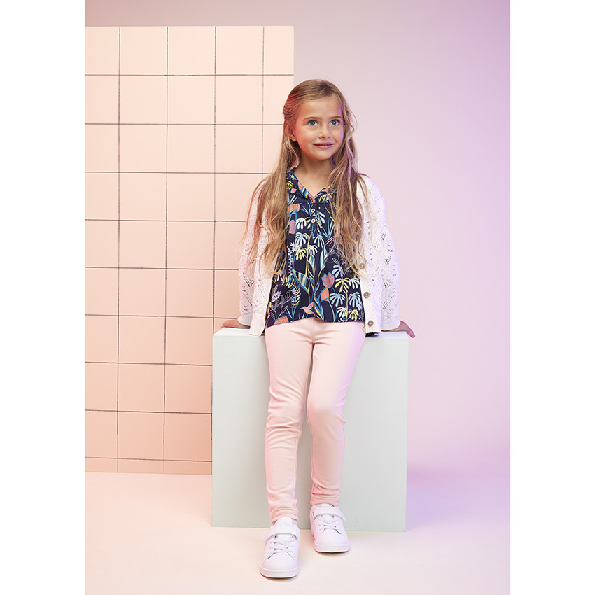 Gilet en tricot ajouré pour fille 