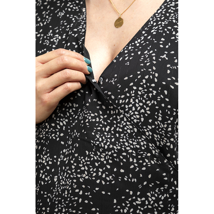 Robe de grossesse à manches courtes style cache-coeur 