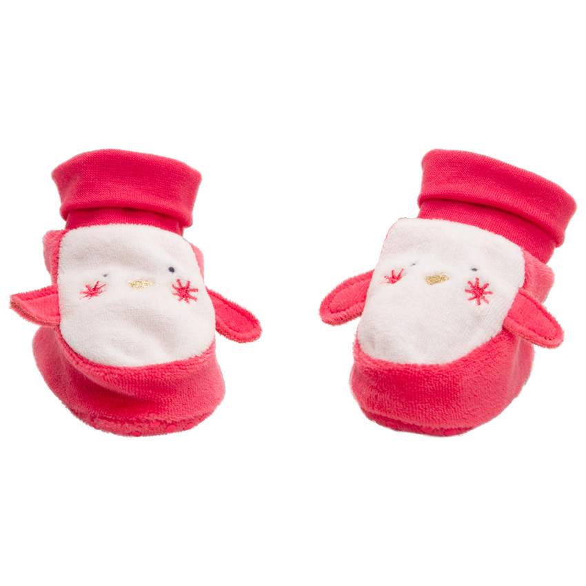 Pantoffels van fluweel met geborduurde details en relieforen 