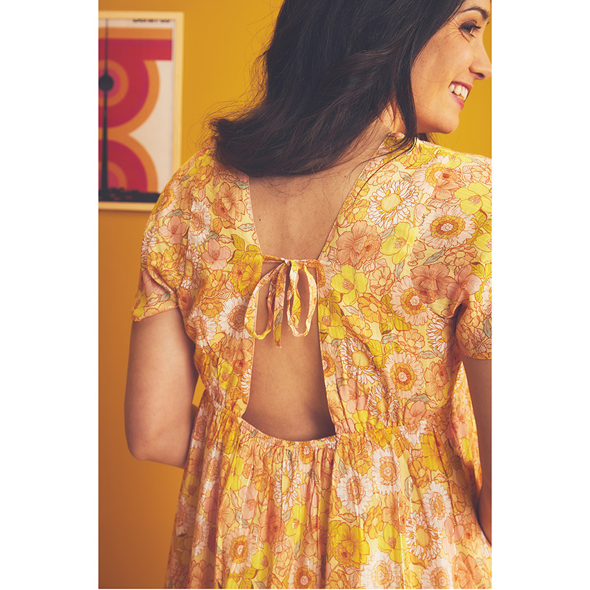 Robe manches courtes volantée imprimé rétro pour femme 