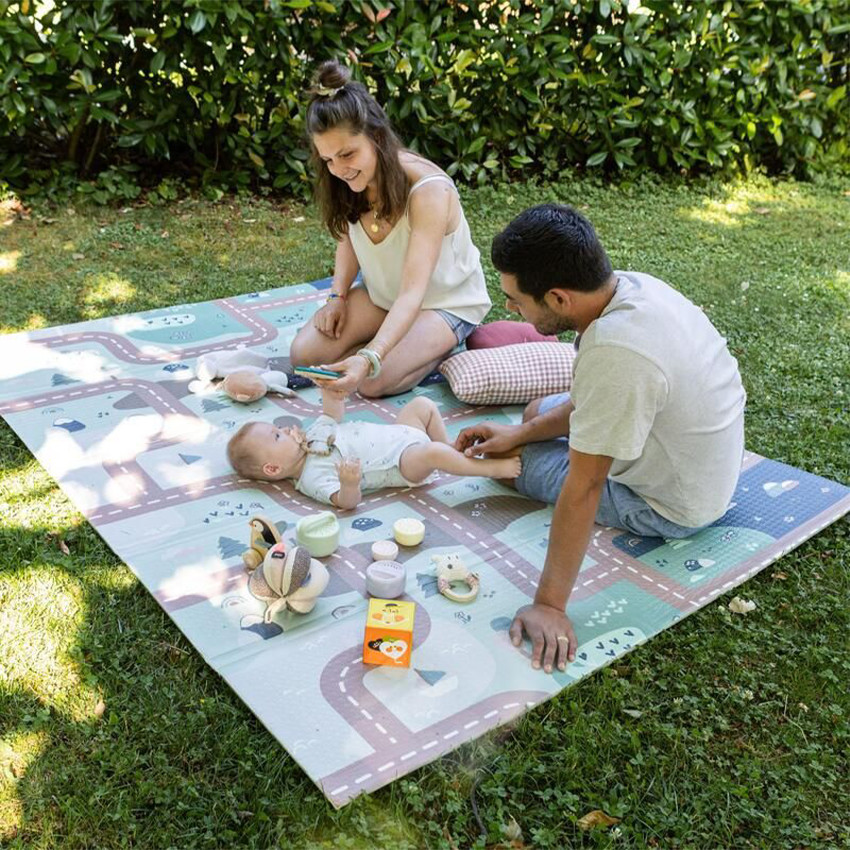 Tapis de jeux XXL réversible Eveil & motricité Landform 150x200cm   