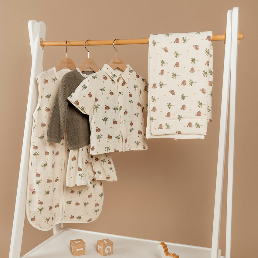 Couverture en mousseline 75 x 100 cm imprimé Cute Gorilla blanc 