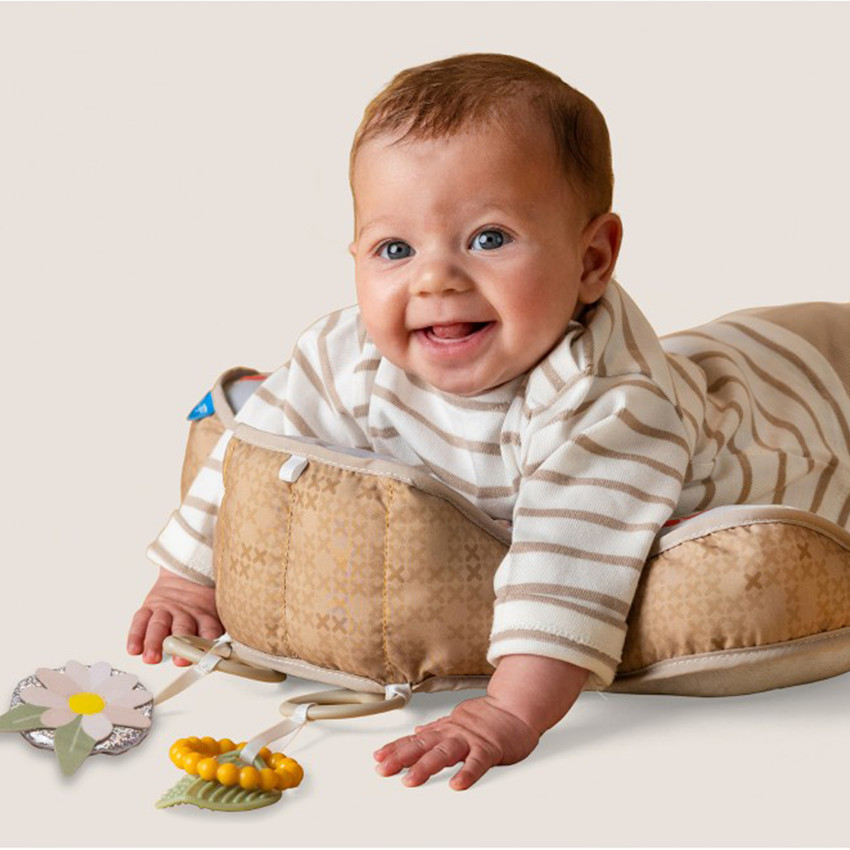 Coussin ventral Tummy Time Bear + Hochet & anneau de dentition 