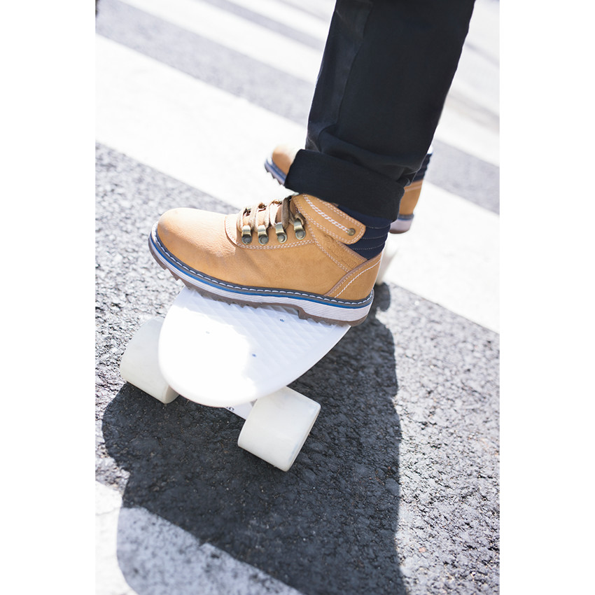 Camelkleurige laarsjes met sherpa voering 