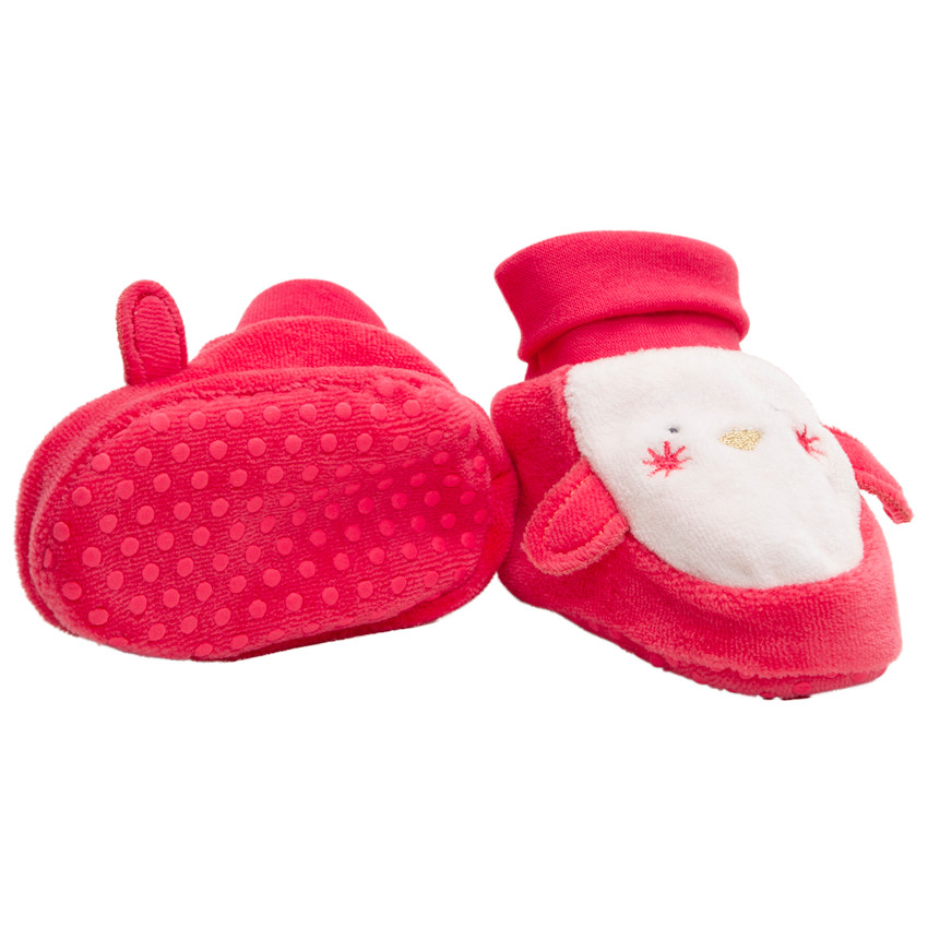 Pantoffels van fluweel met geborduurde details en relieforen 