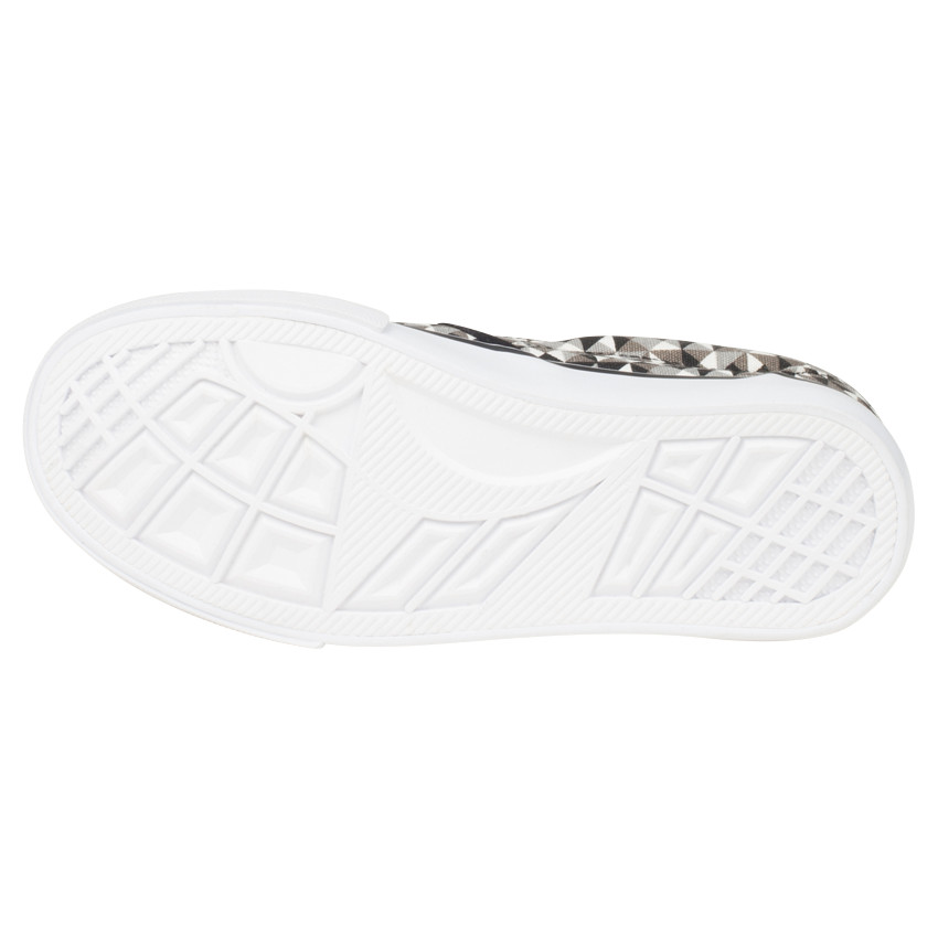 Baskets basses élastiquées en toile motif graphique 