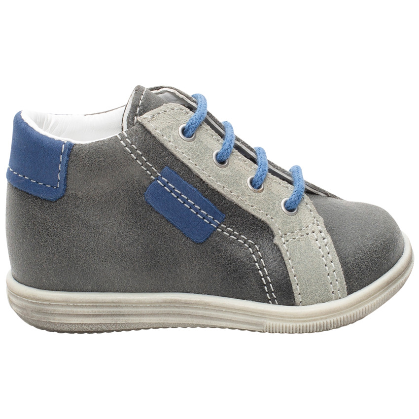 Lederen laarsjes met veters en blauwe accenten 