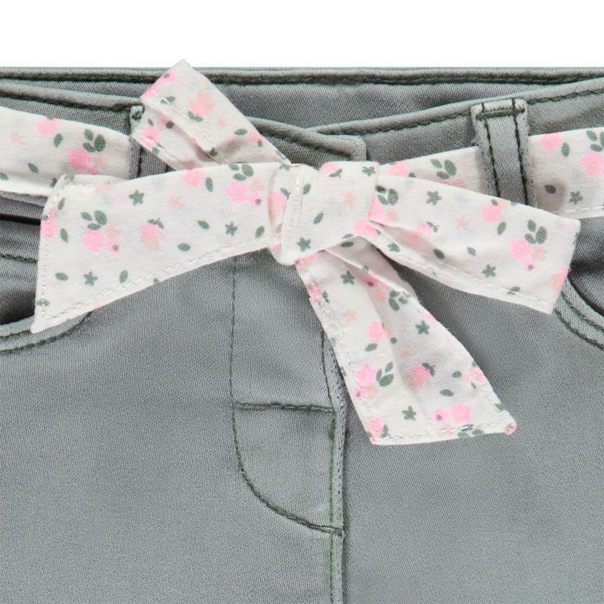 Jean droit avec ceinture fleurie à nouer pour bébé fille 