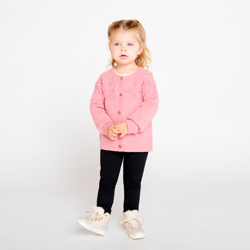 Oversized gebreid fantasievest voor babymeisje 