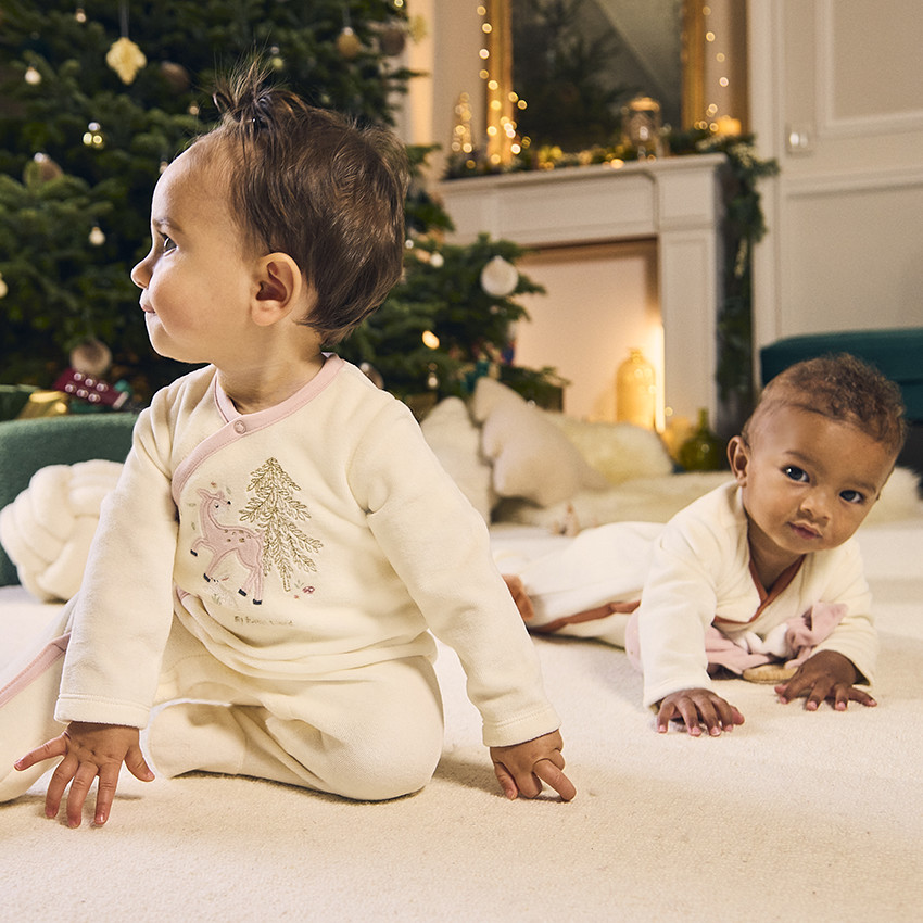 Pyjama in fantasie fluweel met bijpassend knuffel doudou voor meisjes 