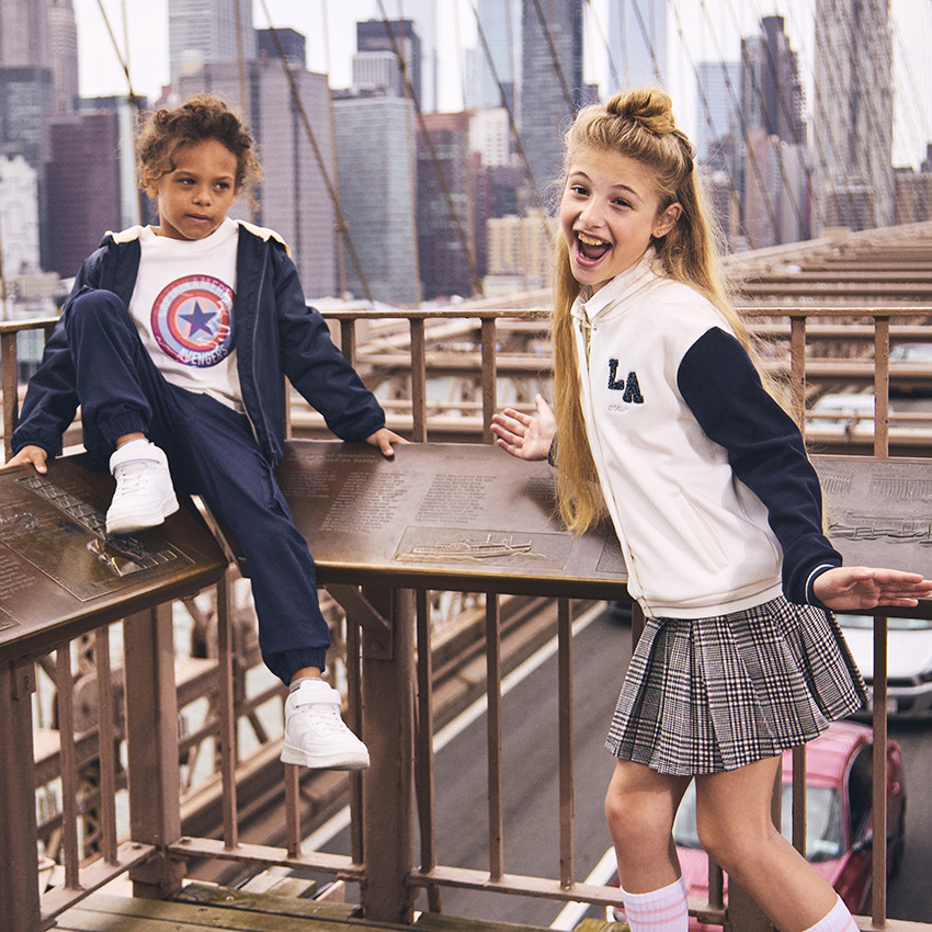 T-shirt manches longues print holographique Captain America Marvel pour garçon 