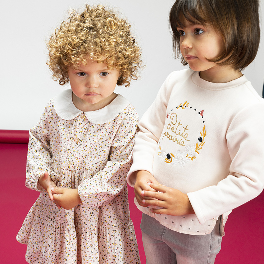 Robe à manches longues avec col claudine et imprimé fleuri pour bébé fille 