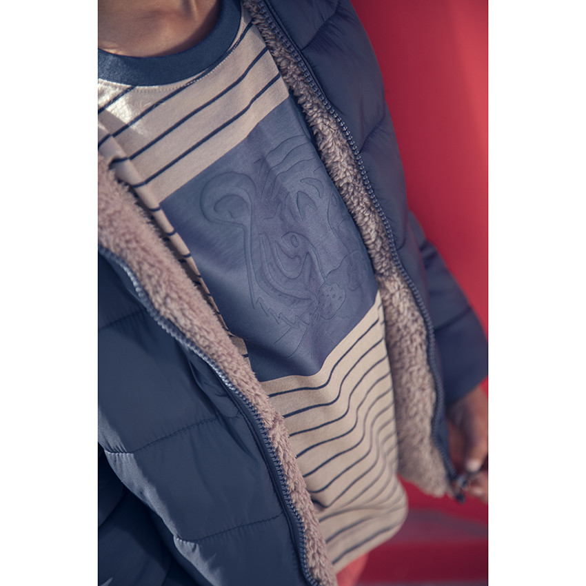 Gestreept T-shirt met lange mouwen, voor jongens. Met tijgerprint 