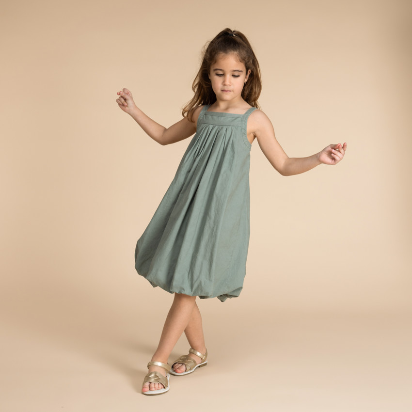 Meisjesjurk met schouderbandjes en ballon-effect 