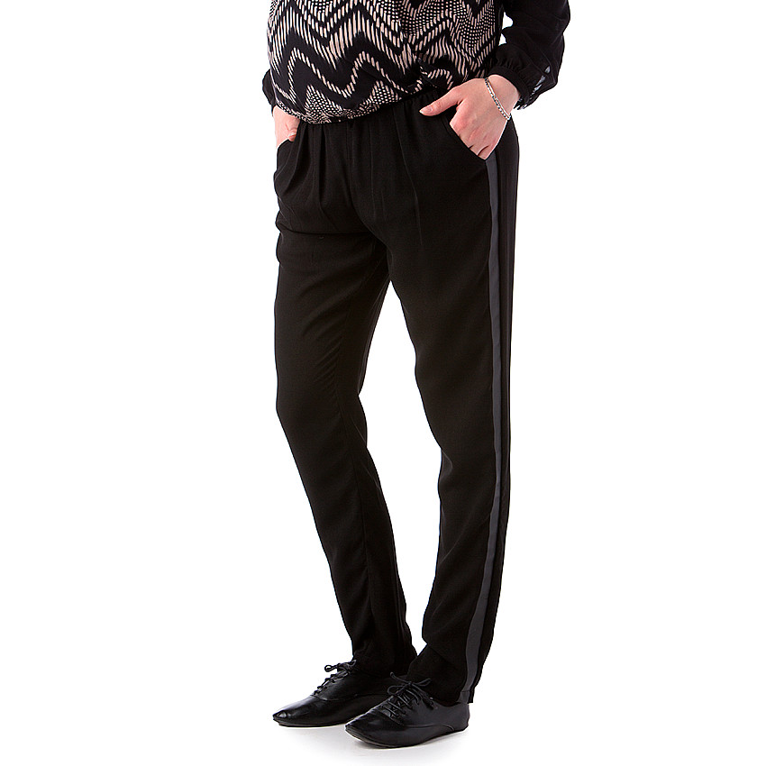 Pantalon de grossesse avec détails en similicuir 