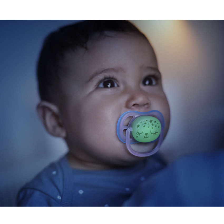 Lot de 2 sucettes phosphorescentes 0m+ - Air Night Girls 