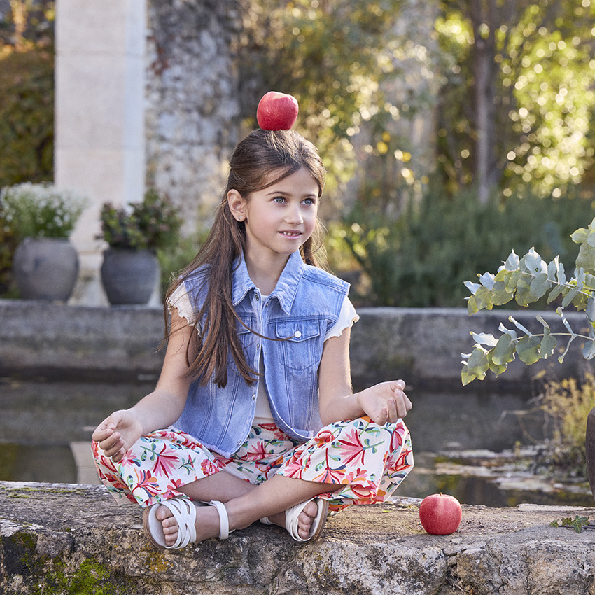 Pantalon fluide et large imprimé fleurie pour fille 