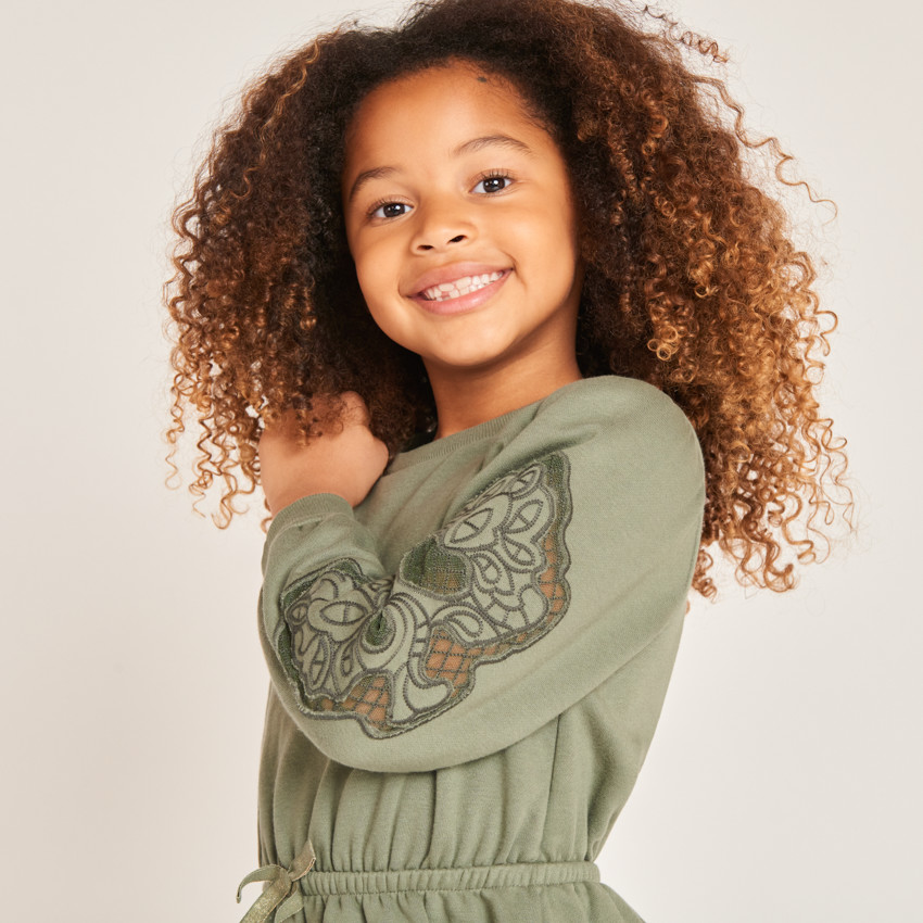 Lange mouw geborduurde fleece jurk voor meisjes 