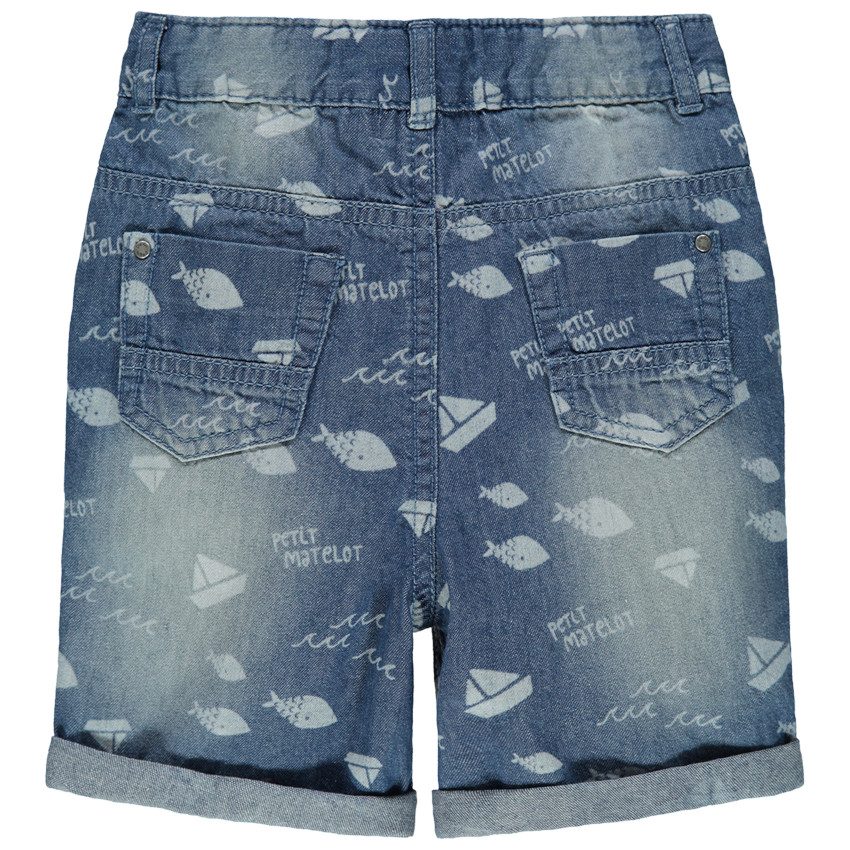 Bermuda en jean effet used à motifs poissons et bateaux all-over 