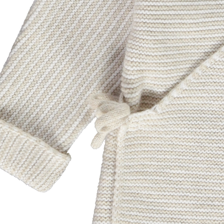 Vest in gebreid schuim steek met hartvorm voor baby 