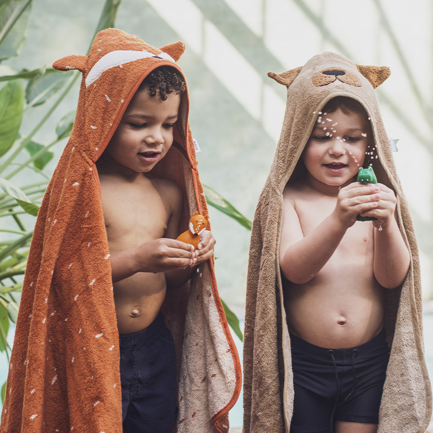 Set 2 pièces jouet de bain aspergeur Mme lapin et Mr renard  