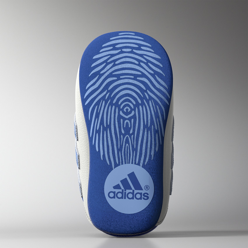 Baskets souples ADIDAS à lacet élastiqué et bandes bleues 