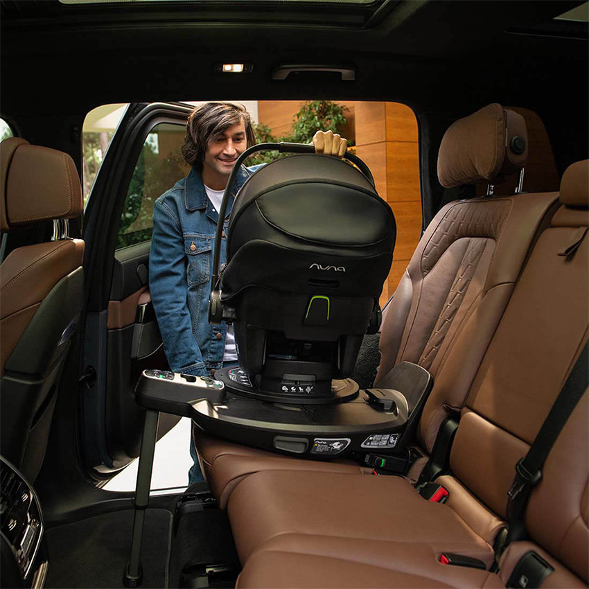 Base Isofix 360° Curv pour sièges-auto Nuna noir 