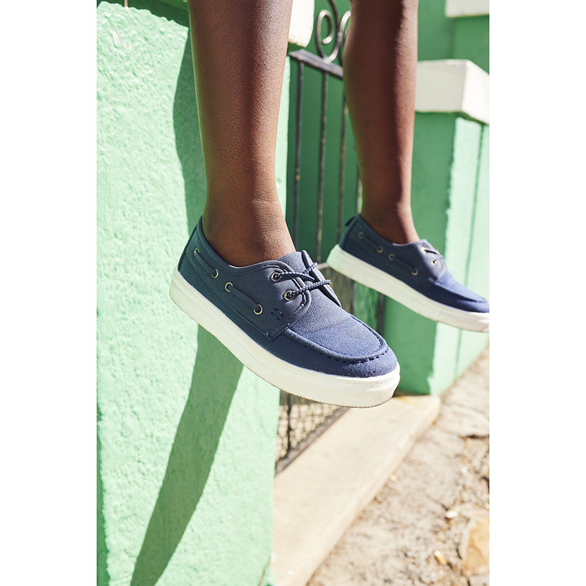 Lage sneakers van twee materialen met elastische veters voor jongen 