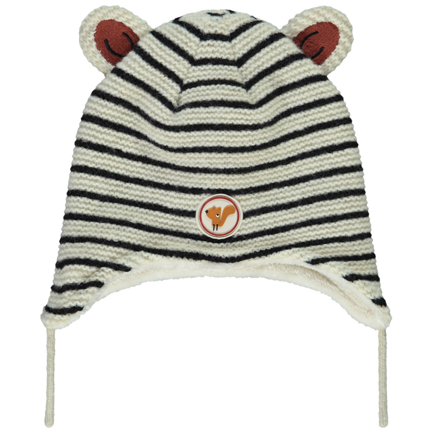 Muts met gestreept patroon en eekhoorn badge voor babyjongen 