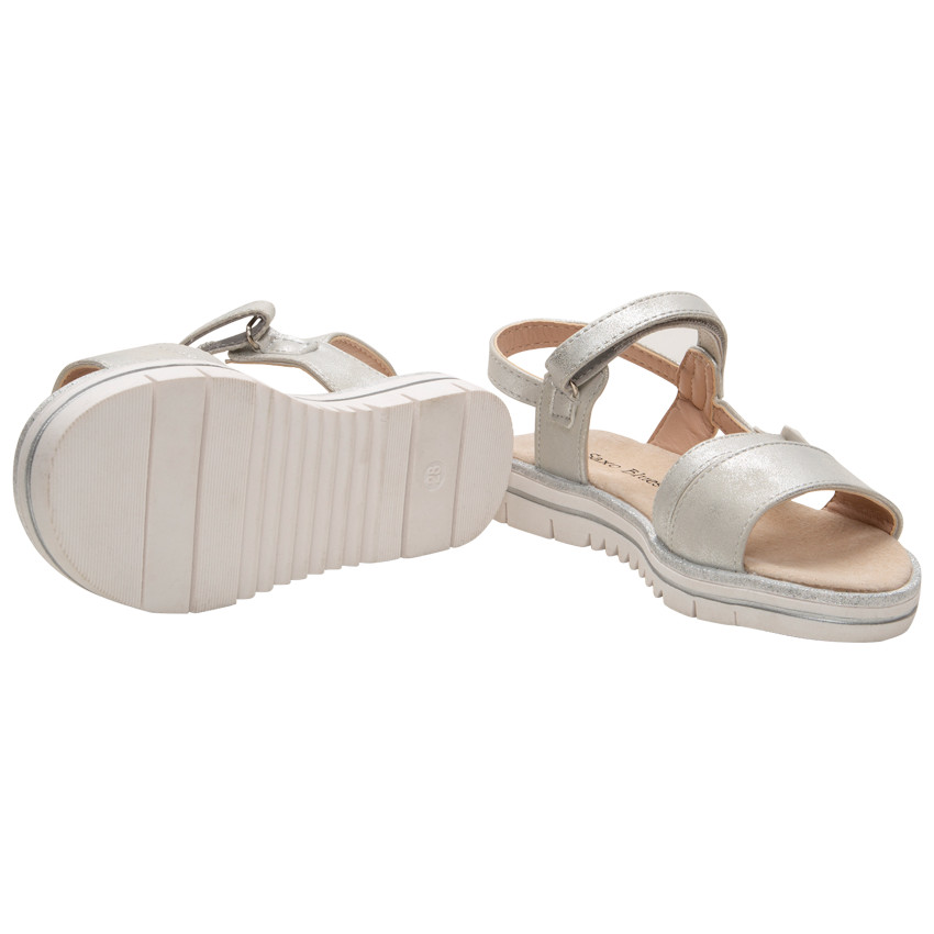 Nu-pieds à brides argentées et noeud  