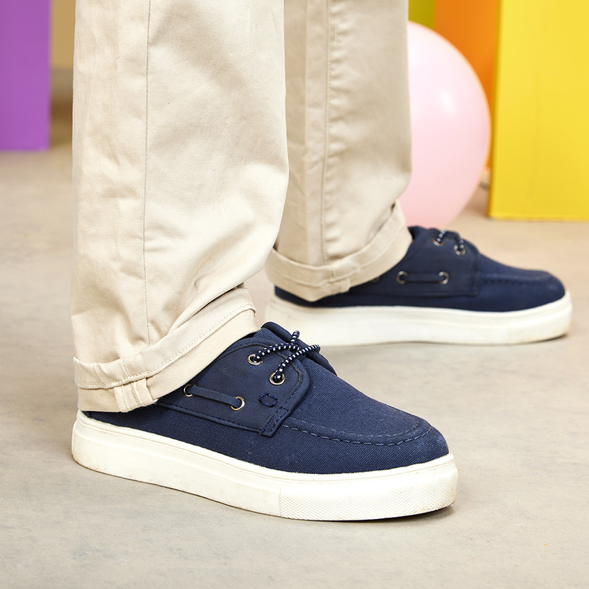 Lage sneakers van twee materialen met elastische veters voor jongen 