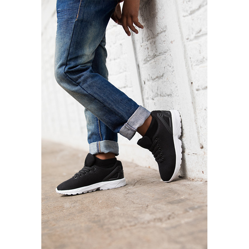 Baskets basses en mesh avec lacets élastiqués du 24 au 27  