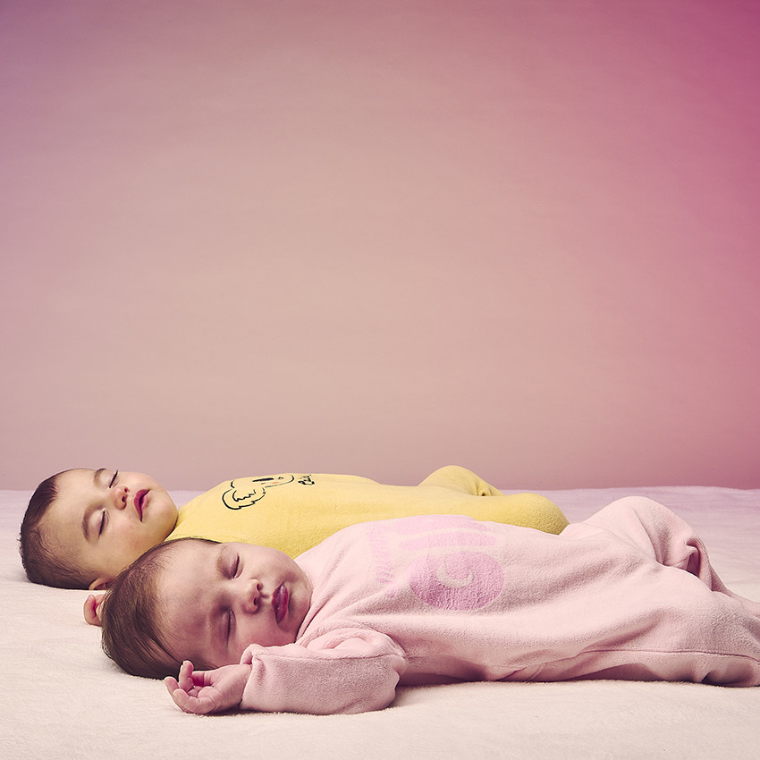 Dors-bien en velours print "Mummy's girl" pour bébé fille 