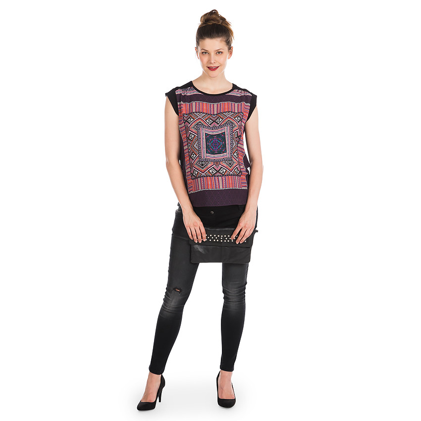 Top van mouwloos zwangerschapspatroon 