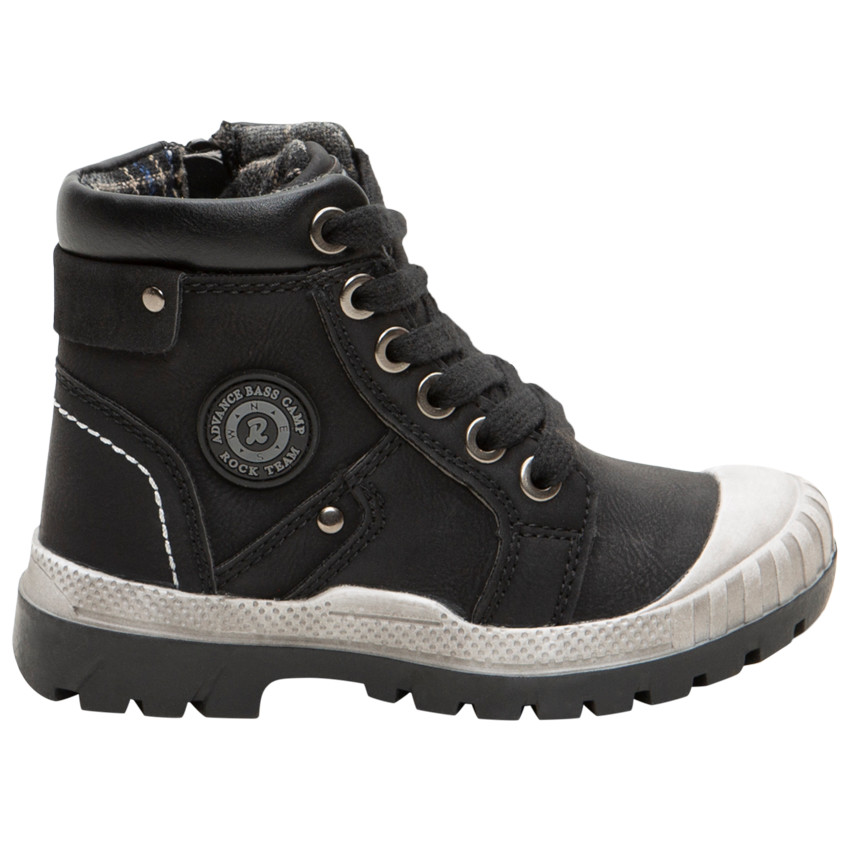 Bottillons effet cuir grainé avec badge en gomme 