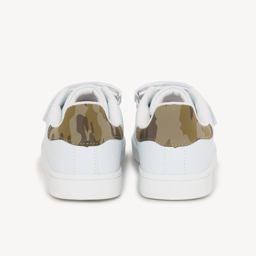 Baskets basses à empiècement camouflage pour garçon 
