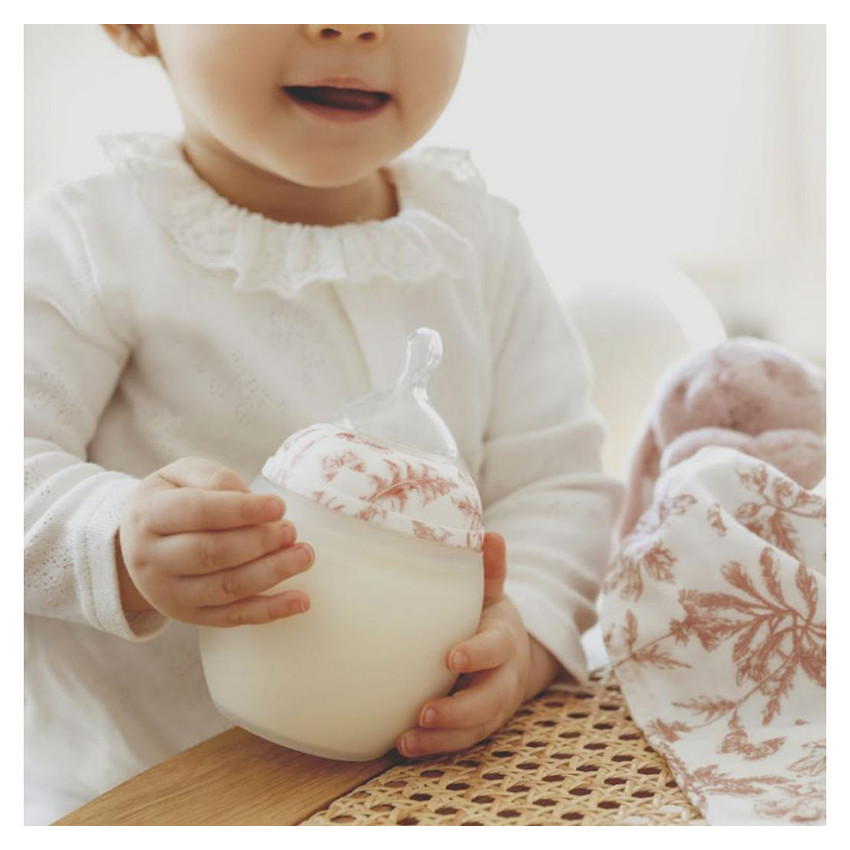 Zuigfles 240ml antibuikkrampjes in silicone Tartine & Chocolat Terracotta 