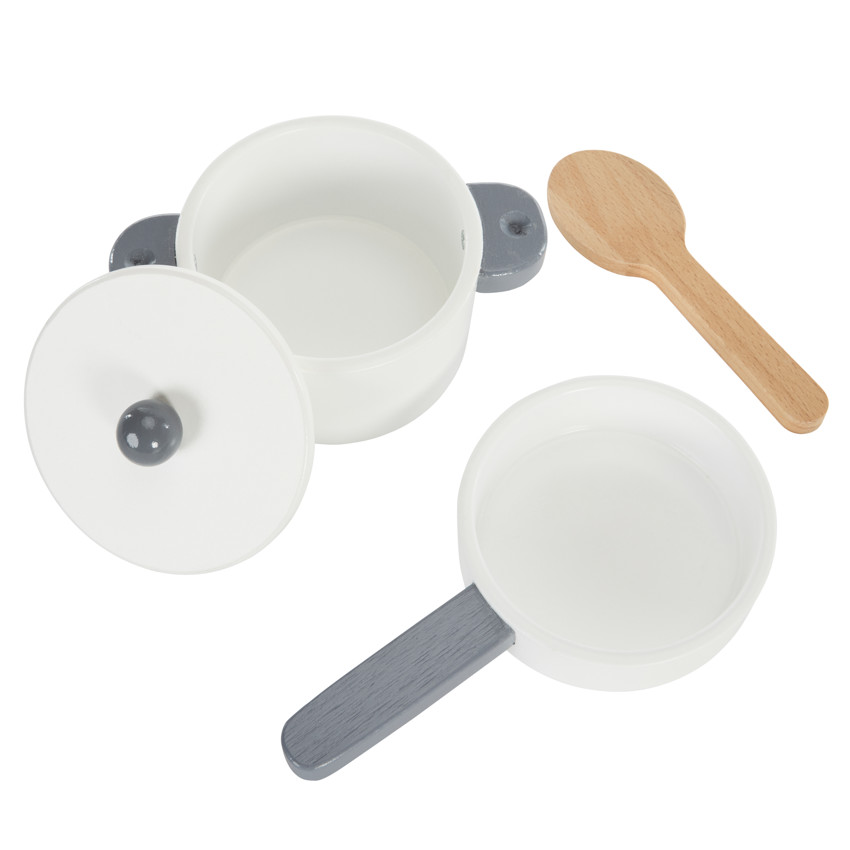 Cuisine équipée en bois 