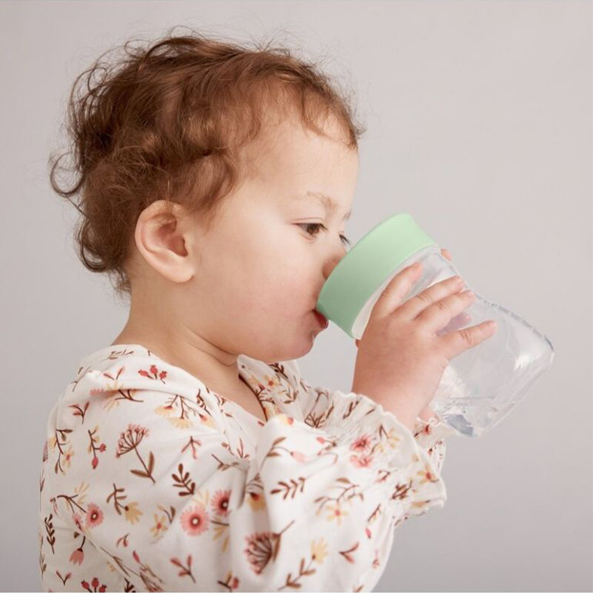 Gobelet d'apprentissage sans bec 240ml Vert Sauge 12m+ 